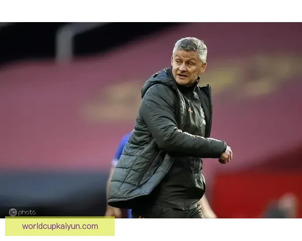 沙勒罗瓦主帅风格引发关注，球队战术逐步成熟。