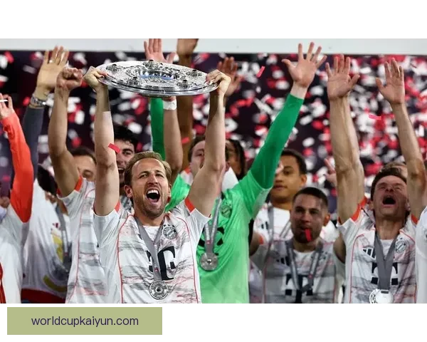 哈里·凯恩热刺生涯成就持续引发外界关注与讨论健引发讨论